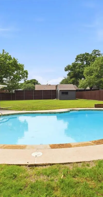 408 Christine Court, Euless TX 76039 - Photo 3