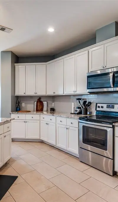 2723 Pike Drive, Lancaster TX 75134