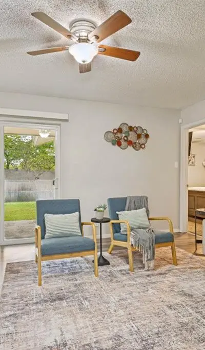 1008 Sherwood Drive, Bedford TX 76022 - Photo 5