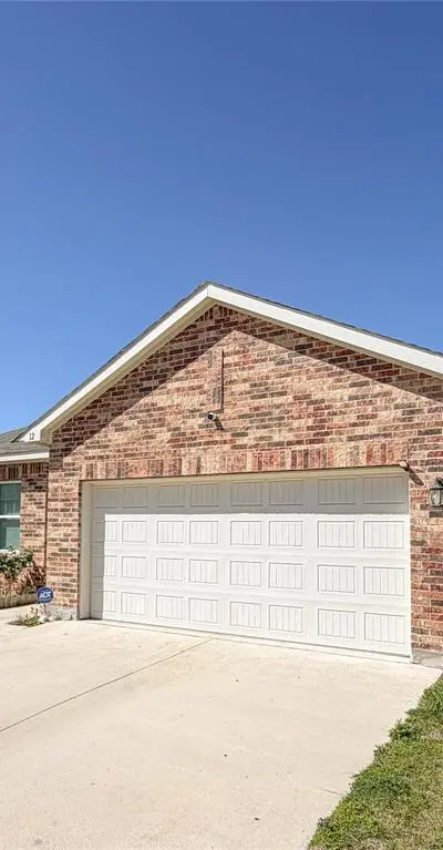 12 Elderbrook Lane, Edgecliff Village TX 76134 - Photo 3