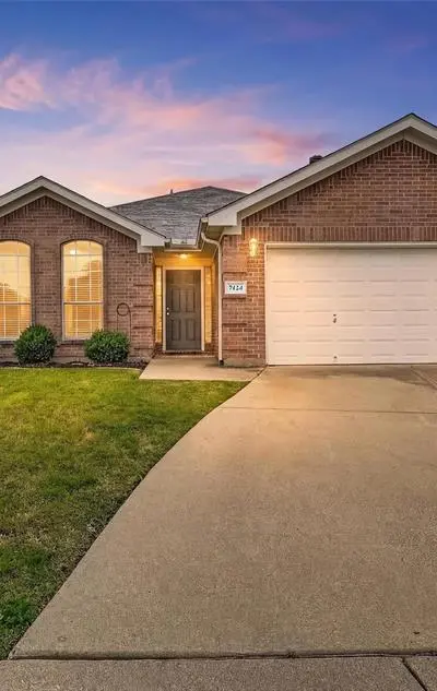 7424 Lake Front Trail, Arlington TX 76002