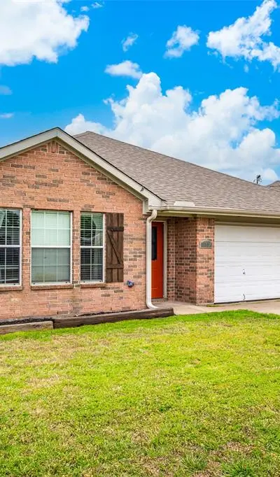 112 W Cedar Street, Lone Oak TX 75453 - Photo 2