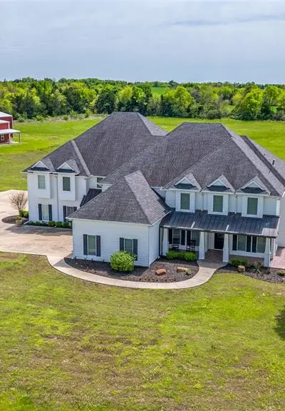 6100 Old Clarksville Road, Reno TX 75462
