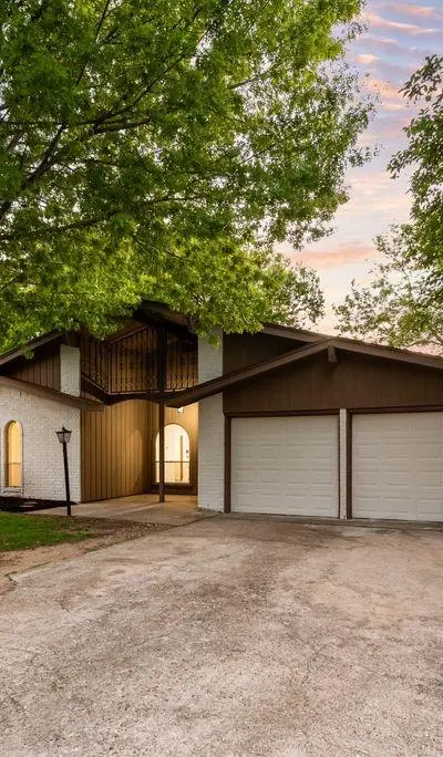 1614 Brent Court, Grand Prairie TX 75051 - Photo 3