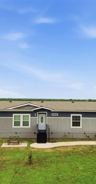 9013 County Road 1143, Leonard TX 75452