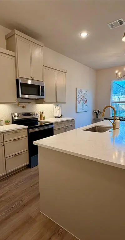 2829 Avenue L, Fort Worth TX 76105 - Photo 4