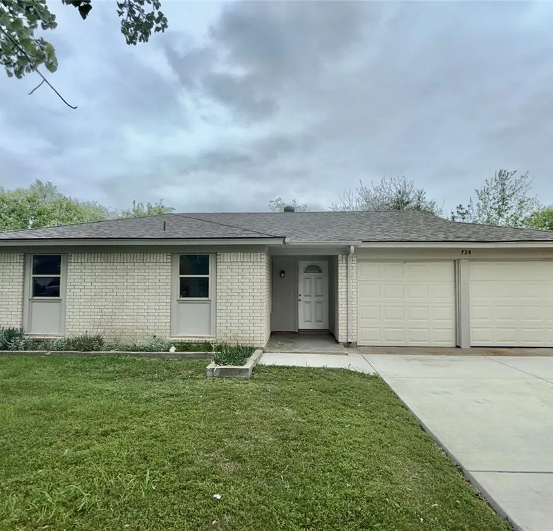 724 Windsor Drive, Everman TX 76140