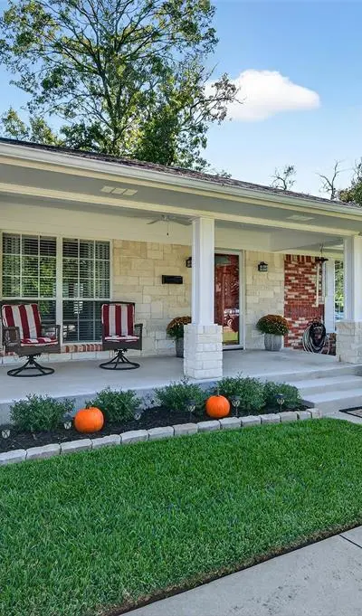 230 Center Street, Whitesboro TX 76273 - Photo 2