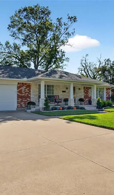 230 Center Street, Whitesboro TX 76273 - Photo 4