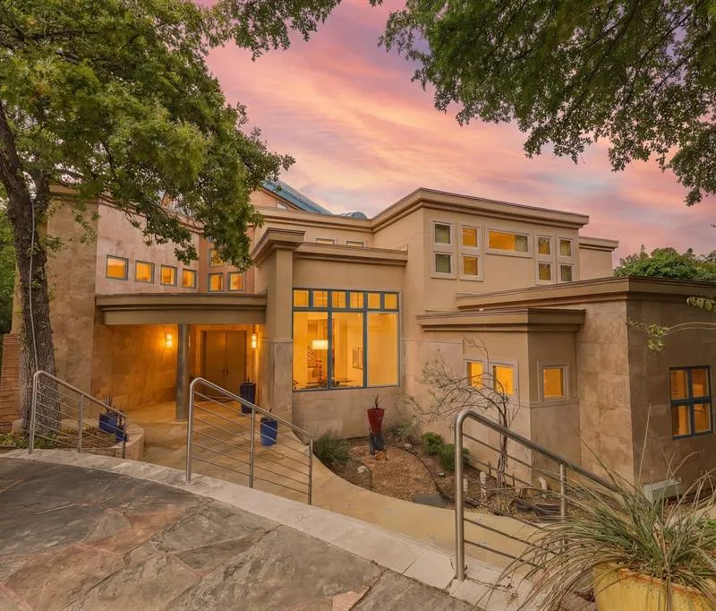 2607 Hemingway Drive, Arlington TX 76006