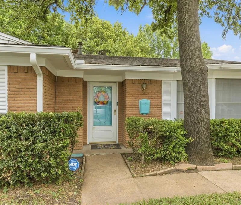1508 Dory Lane, Irving TX 75061