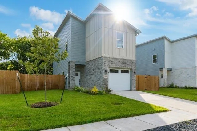 2646 Sutton Street, Dallas TX 75210