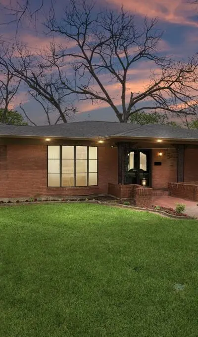 2133 Ebbtide Lane, Dallas TX 75224 - Photo 2