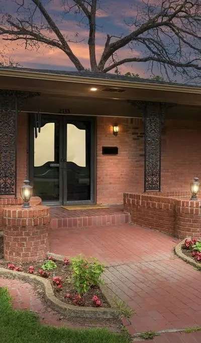 2133 Ebbtide Lane, Dallas TX 75224 - Photo 3