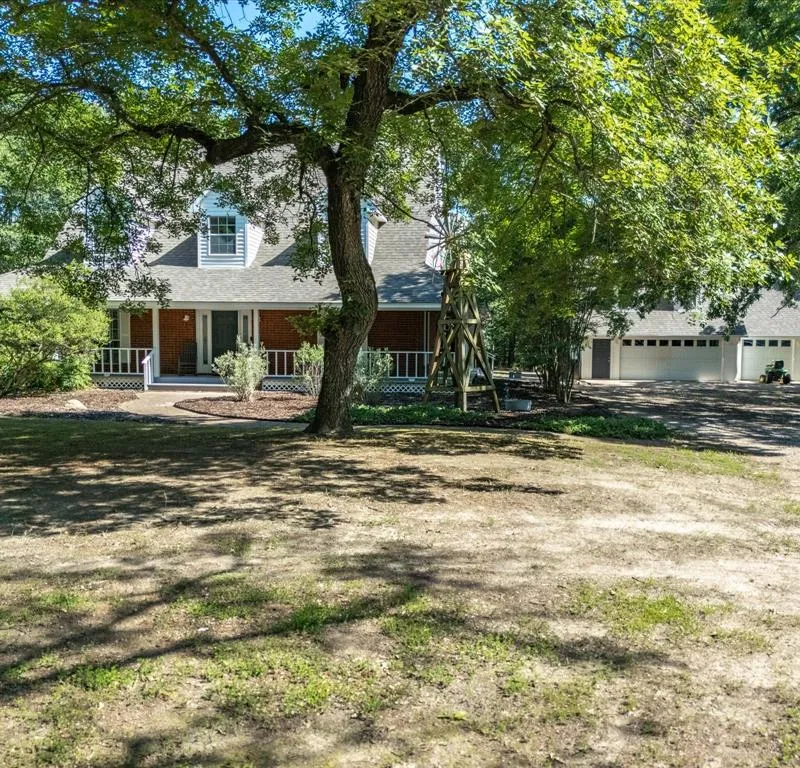 9627 County Road 4028, Kemp TX 75143