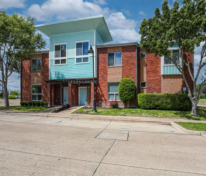 111 N Merrill Avenue, Duncanville TX 75116