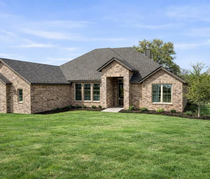 409 McAlpine, Springtown TX 76023