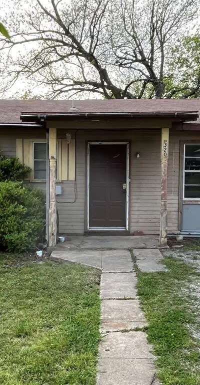 320 S Manson Street, Wolfe City TX 75496