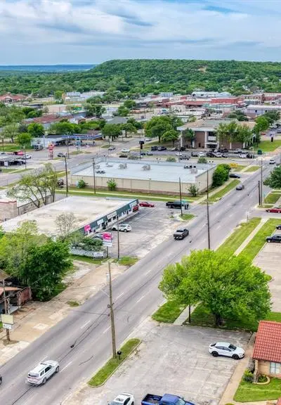 900 E Hubbard Street, Mineral Wells TX 76067