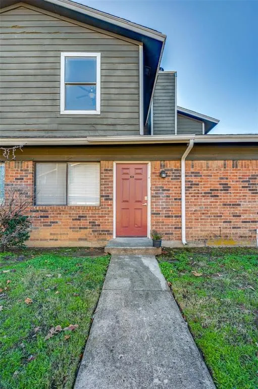 1122 Millview # 701, Arlington TX 76012