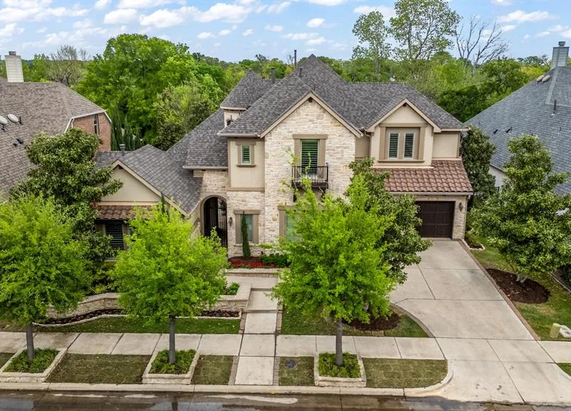 1245 Blue Lake Boulevard, Arlington TX 76005