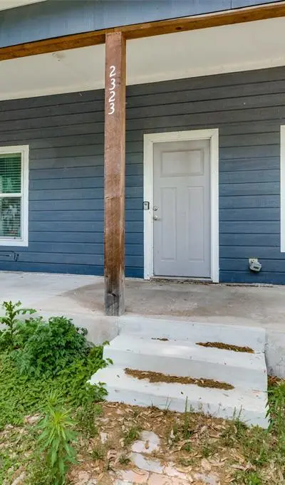 2323 Stoneman Street, Dallas TX 75215 - Photo 4