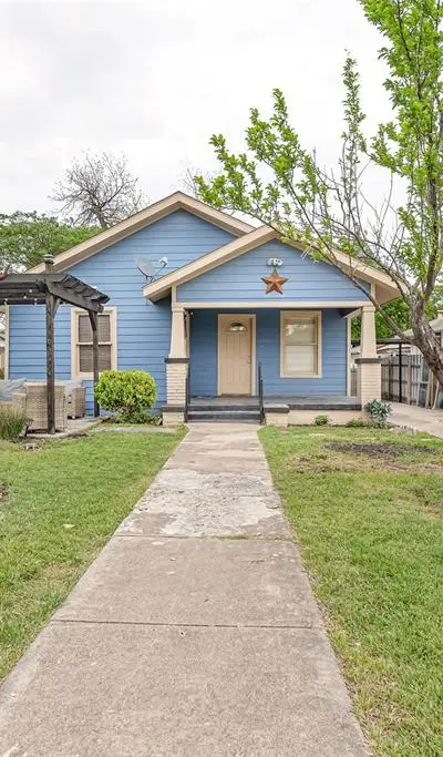 2218 Lincoln Avenue, Fort Worth TX 76164
