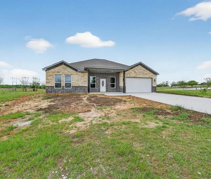4510 County Road 307, Grandview TX 76050