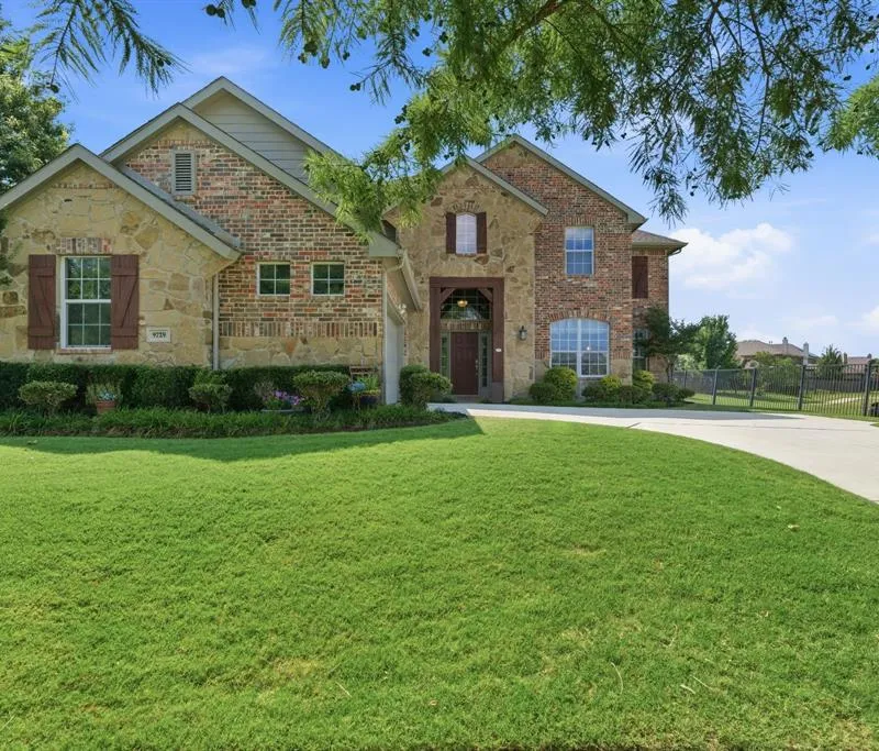 9729 Furman Court, Fort Worth TX 76244