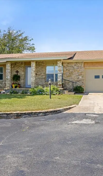 17305 N US Highway 281, Hico TX 76457