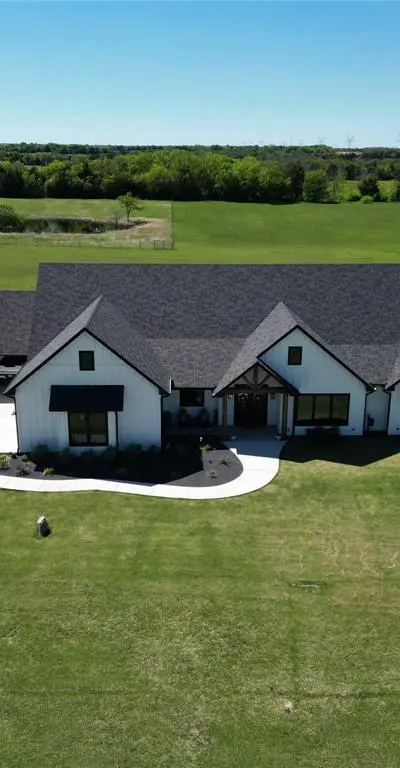1726 County Road 1255, Savoy TX 75479 - Photo 3