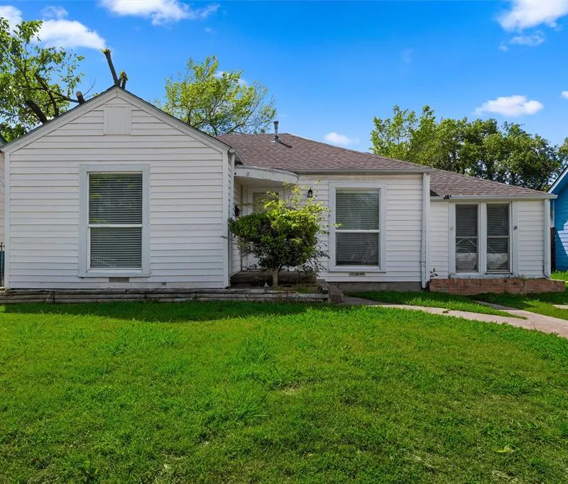317 12th Street, Grand Prairie TX 75051