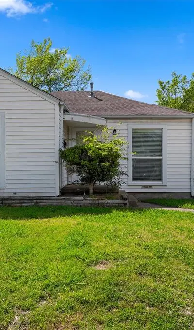 317 12th Street, Grand Prairie TX 75051 - Photo 2
