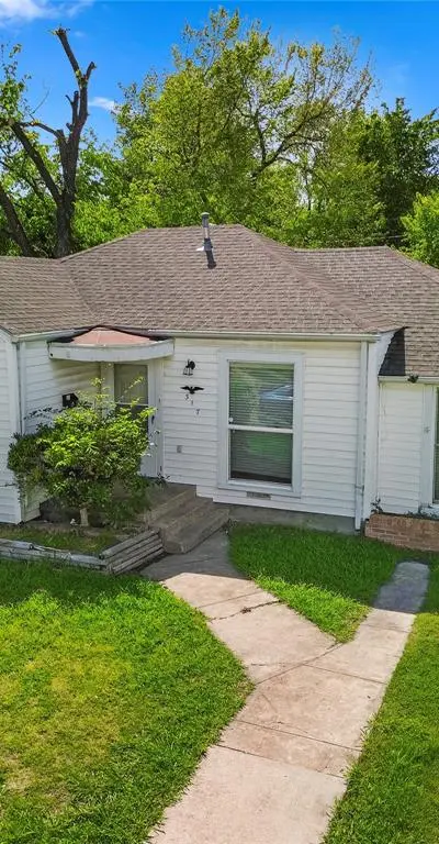 317 12th Street, Grand Prairie TX 75051 - Photo 5