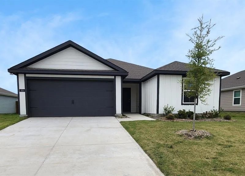 500 Silver Birch Drive, Nevada TX 75173