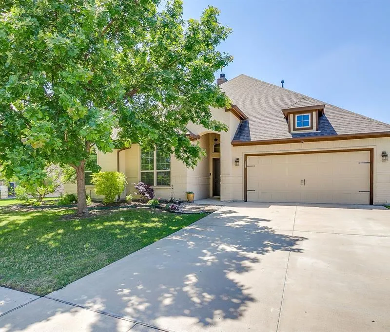 3936 Brookdale Road, Benbrook TX 76116