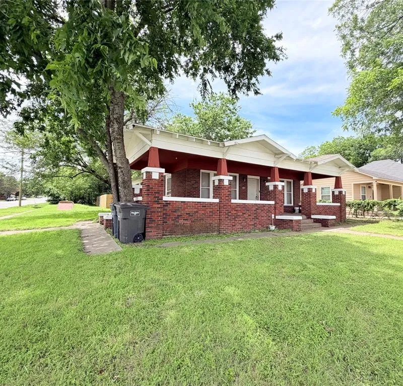 900 W Central Avenue, Fort Worth TX 76164