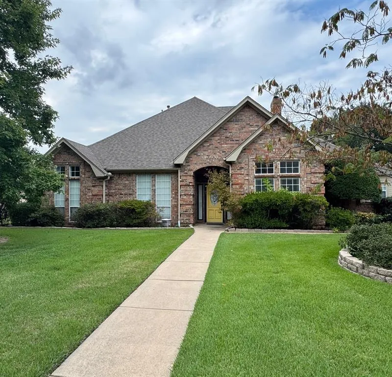 2865 Oak Creek Drive, Paris TX 75462