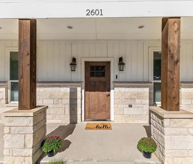 2601 Hutchinson Street, Fort Worth TX 76106