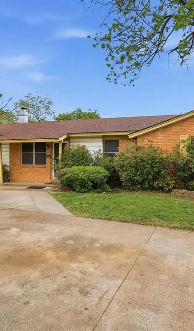 3901 Woodlane Avenue, Haltom City TX 76117