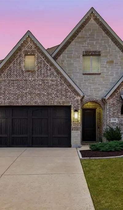 1208 Broadmoor Way, Roanoke TX 76262