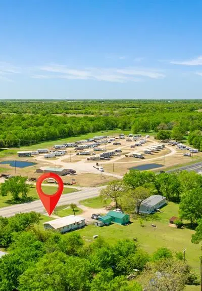 1530 W Front Street # 82, Blossom TX 75416 - Photo 2