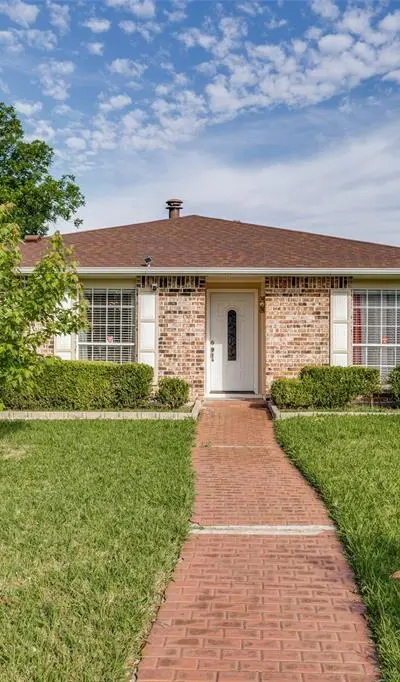 1429 Meandering Way, Garland TX 75040
