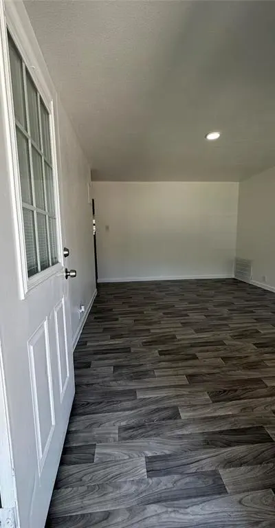 813 32nd Street, Grand Prairie TX 75050 - Photo 3