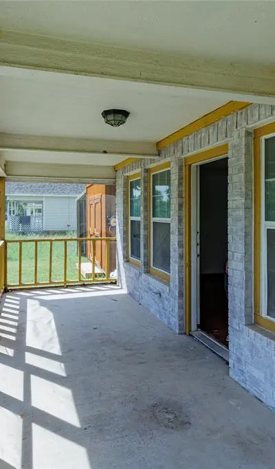 10906 Shady Oaks Drive, Runaway Bay TX 76426 - Photo 3