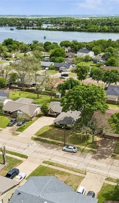 1918 Normandy Drive, Irving TX 75060 - Photo 3