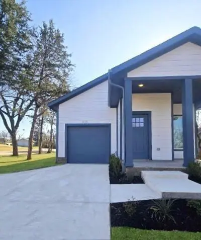 331 E Hull Street, Denison TX 75021 - Photo 3