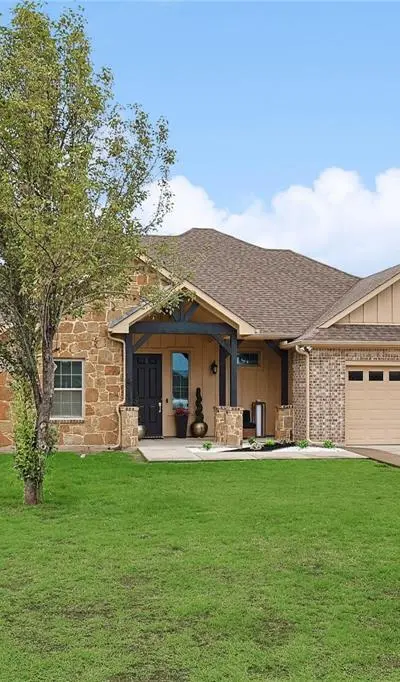 342 W Huffman Street, Krum TX 76249