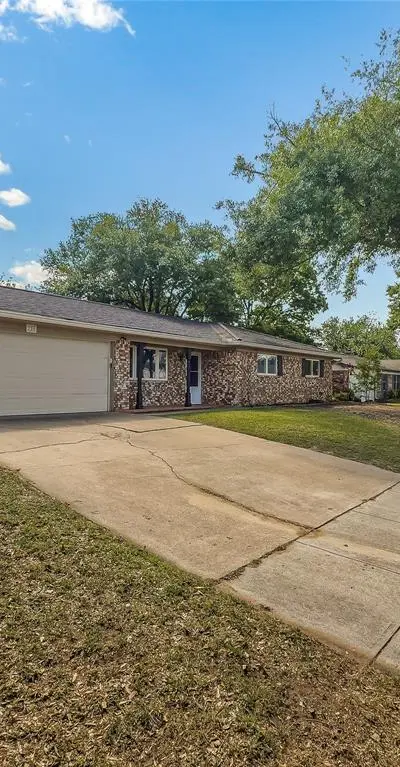 220 Cooper Drive, Hurst TX 76053 - Photo 2