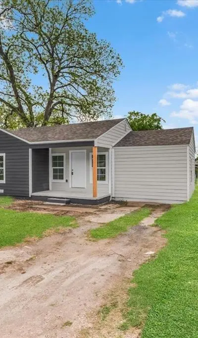 3524 Fairfax Street, Fort Worth TX 76119 - Photo 2